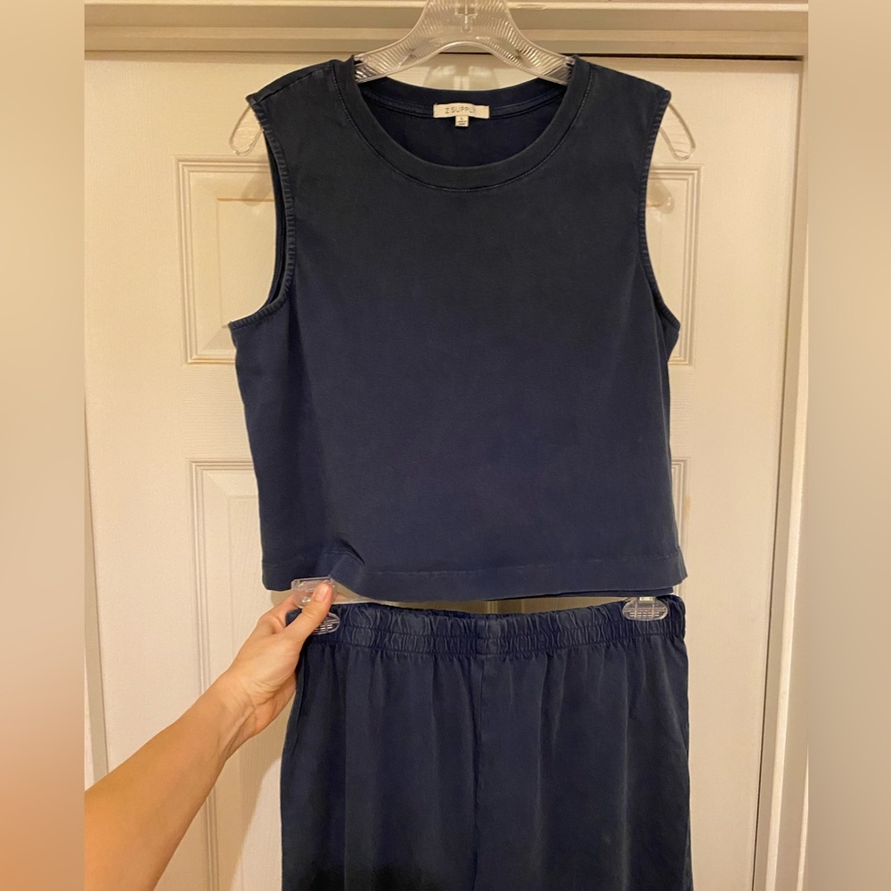 Z Supply Women’s top and pants set. Color blue Top and pants both large